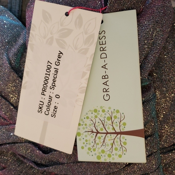 Grab-A-Dress Special Grey Iridescent Sleeveless Fit & Flare Dress Size 0 - Picture 3 of 10